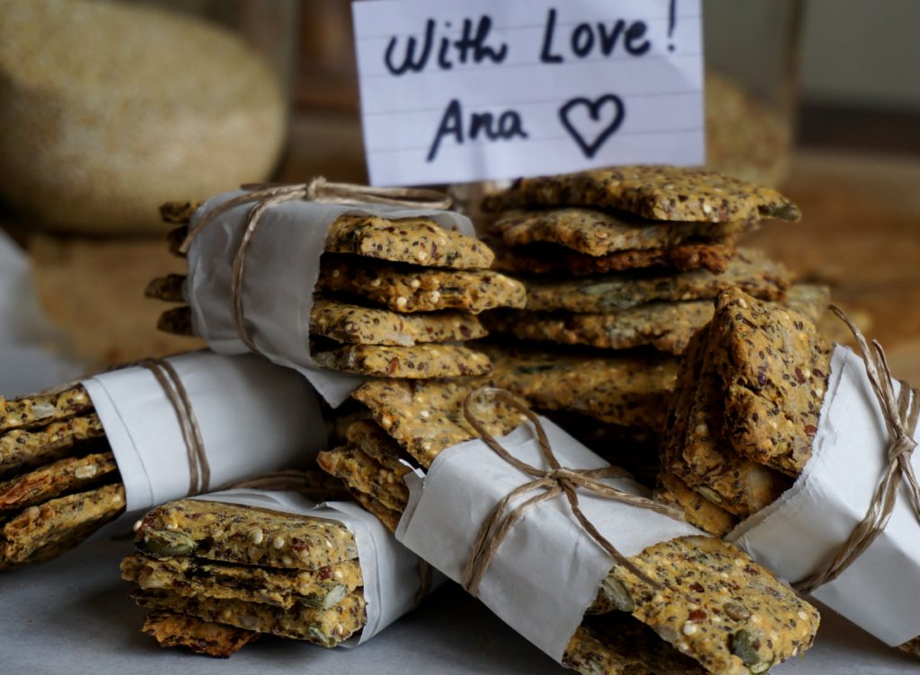 Vegan crackers with seeds and gluten-free
